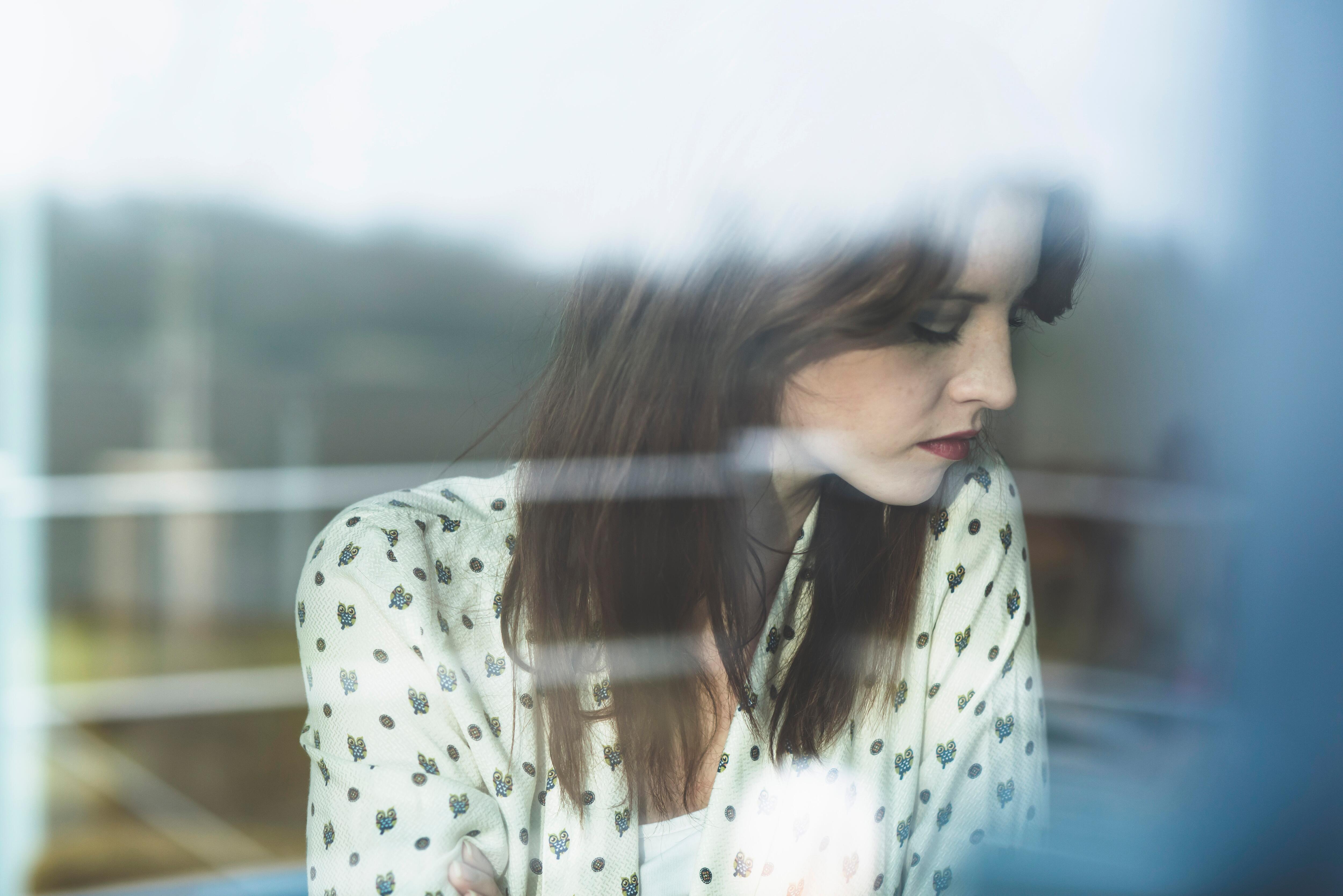 RF_Expert-Dossier_Hair-loss_Brown-hair-Woman_Copyright-free -3-